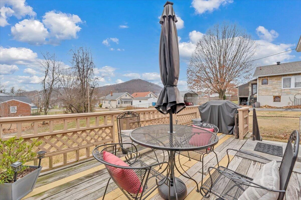1319 Pechin AVE SE - Photo 31