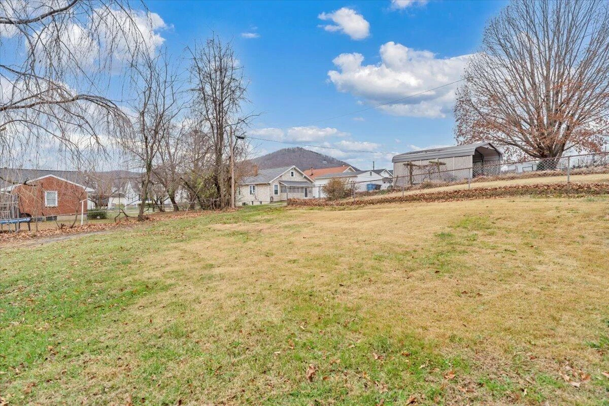 1319 Pechin AVE SE - Photo 33