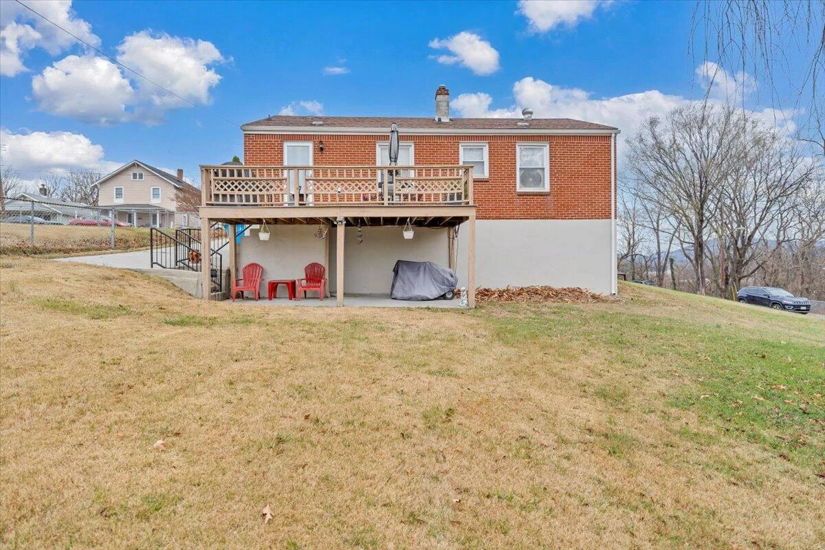 1319 Pechin AVE SE - Photo 37