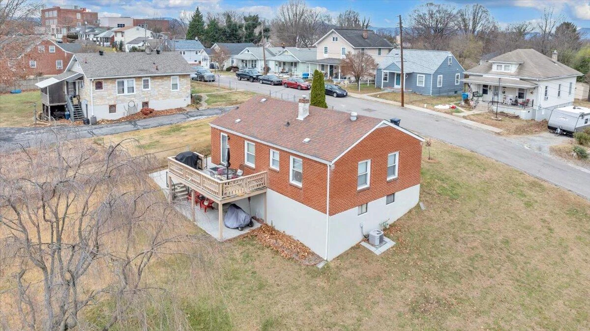 1319 Pechin AVE SE - Photo 48