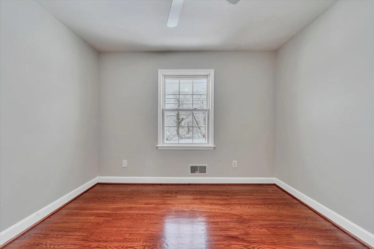 2540 Mcvitty RD SW - Photo 26