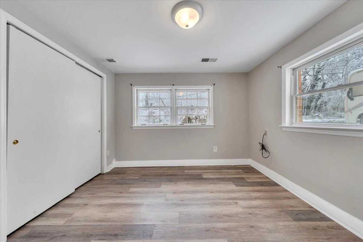 2540 Mcvitty RD SW - Photo 31