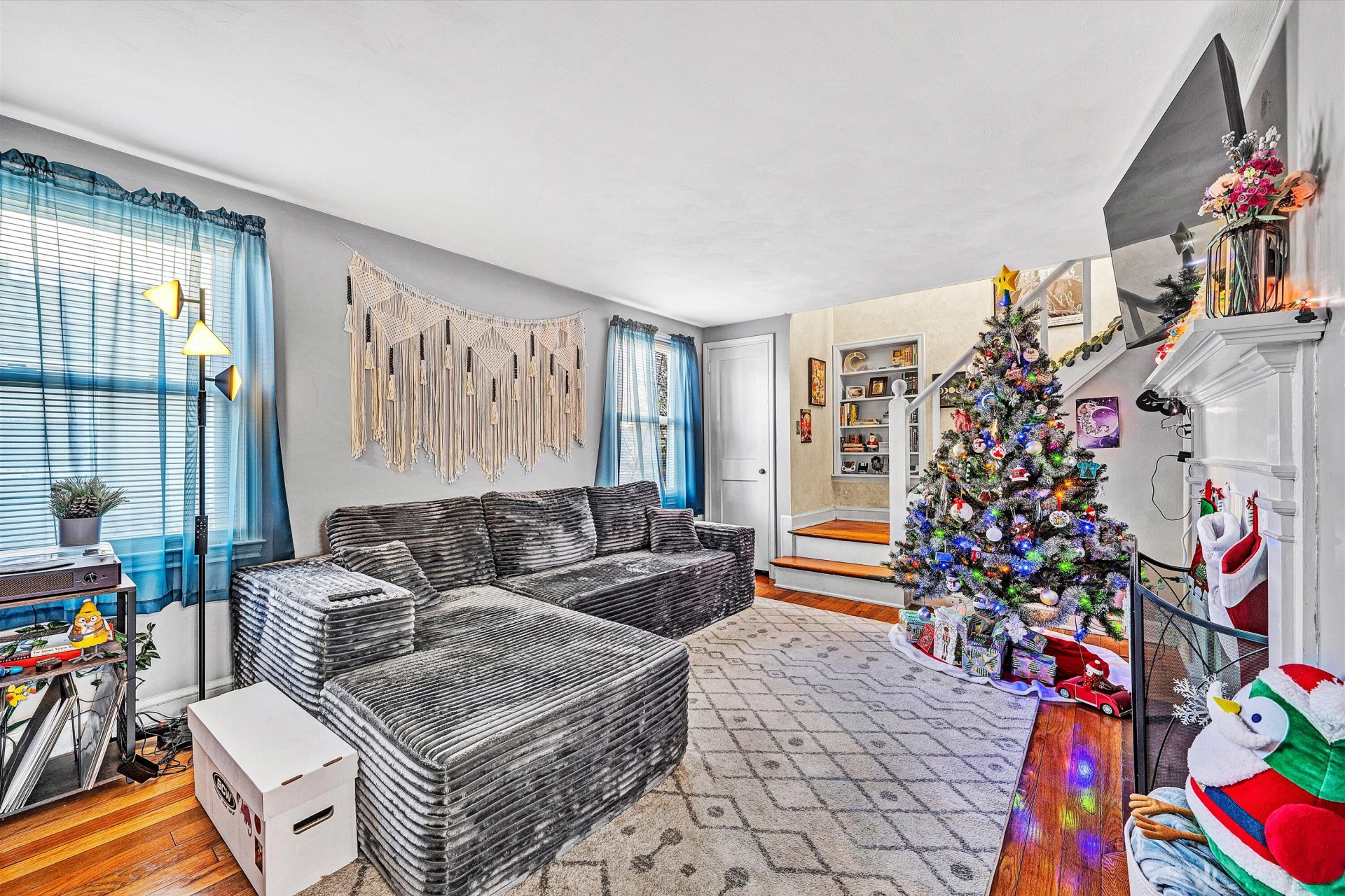3015 KENNEDY ST NE - Photo 8