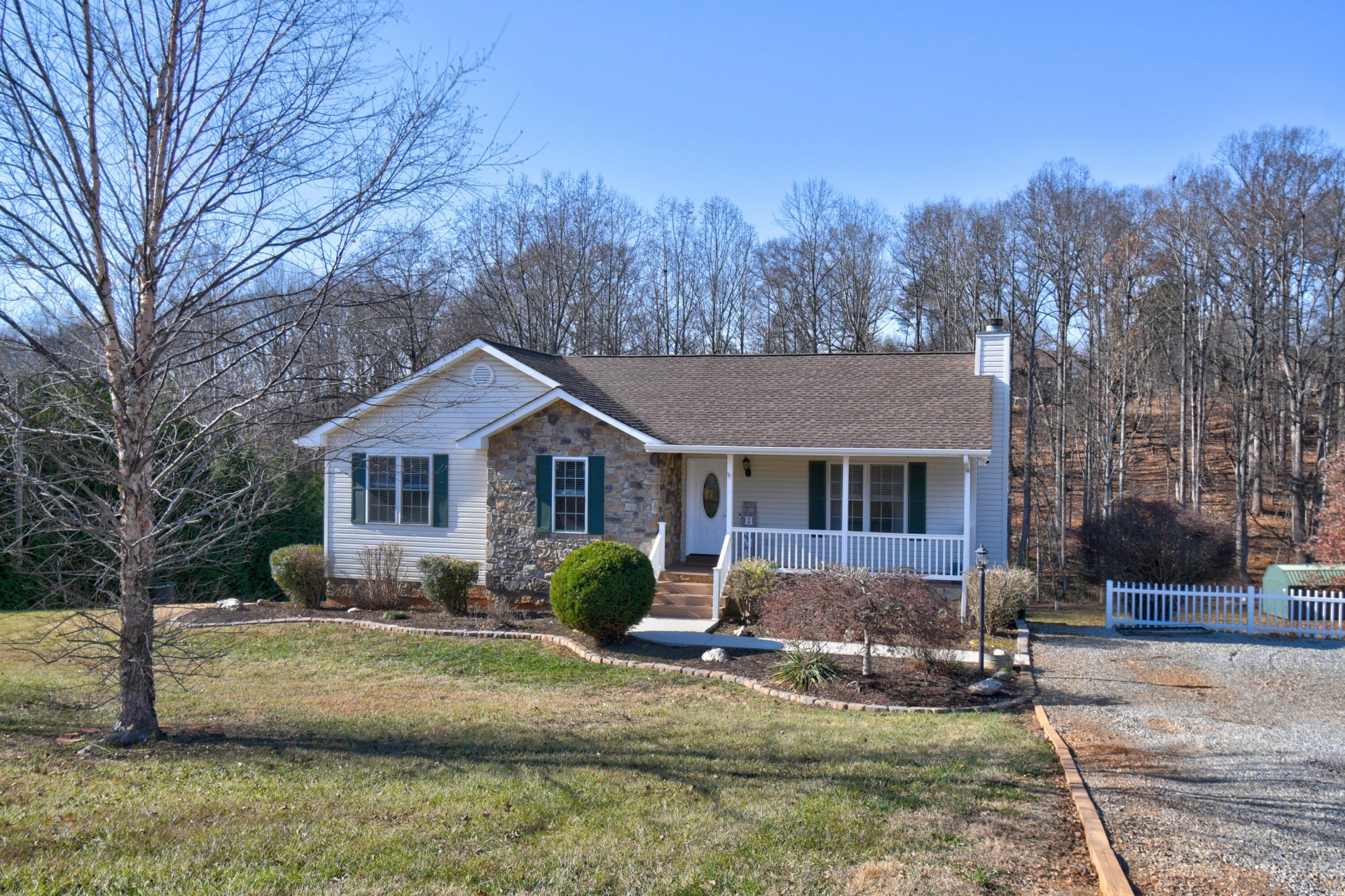 1367 Virginia Woods DR