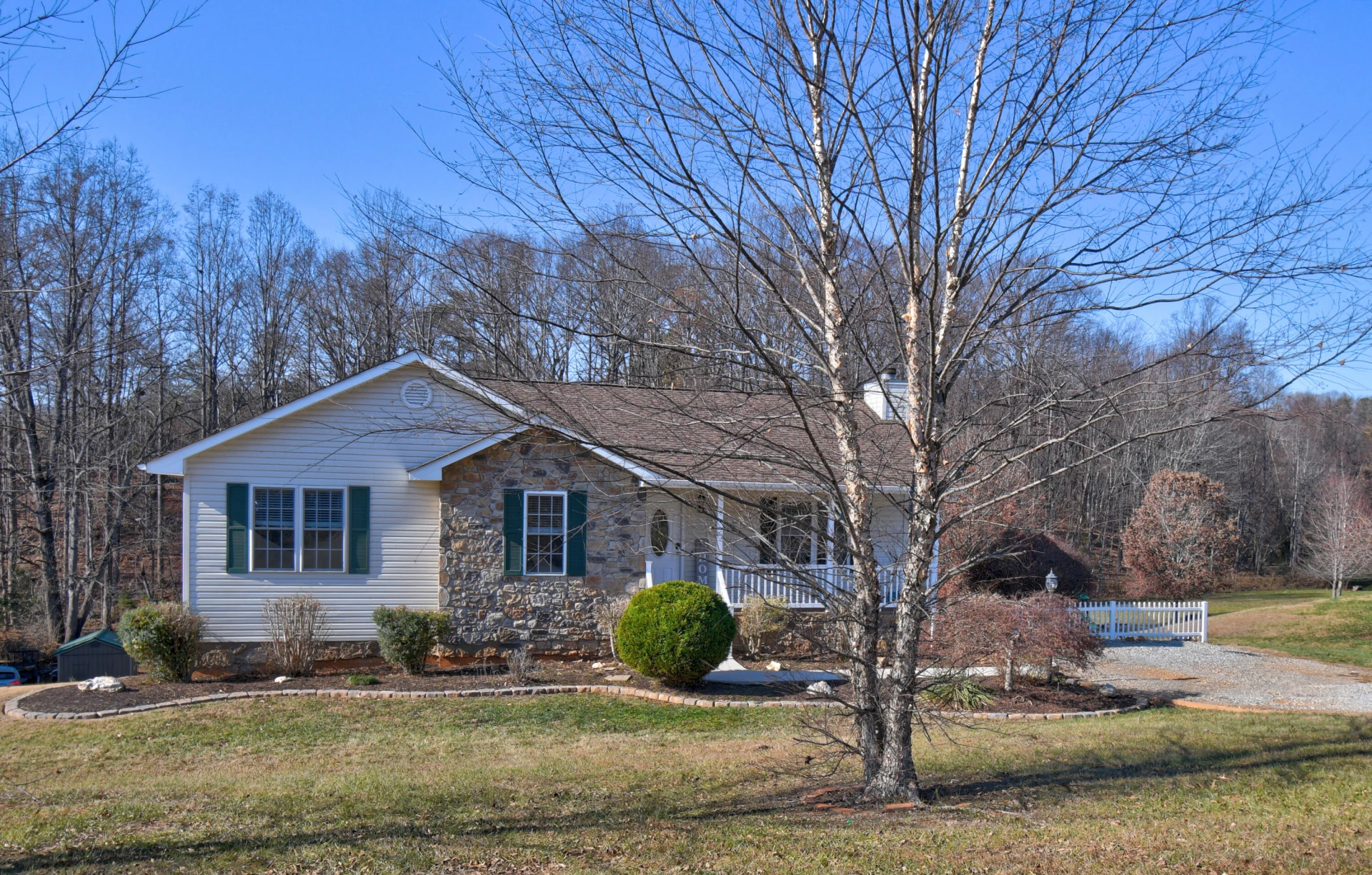 1367 Virginia Woods DR - Photo 2