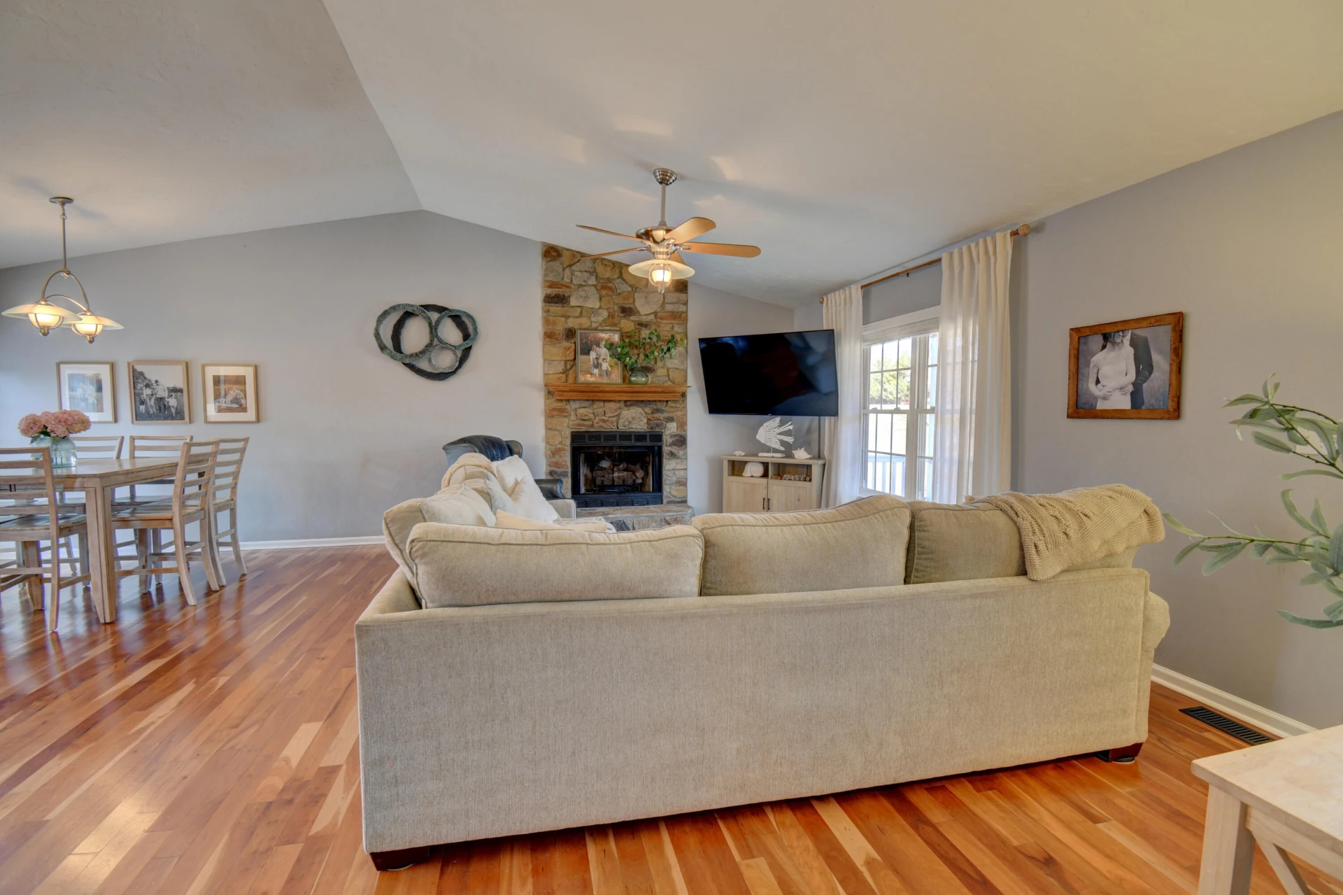 1367 Virginia Woods DR - Photo 7