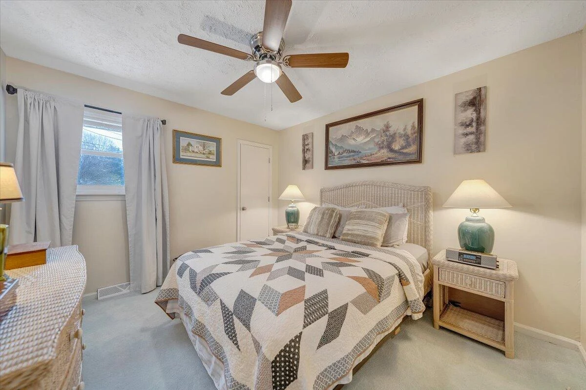 5433 Palm Valley RD - Photo 17