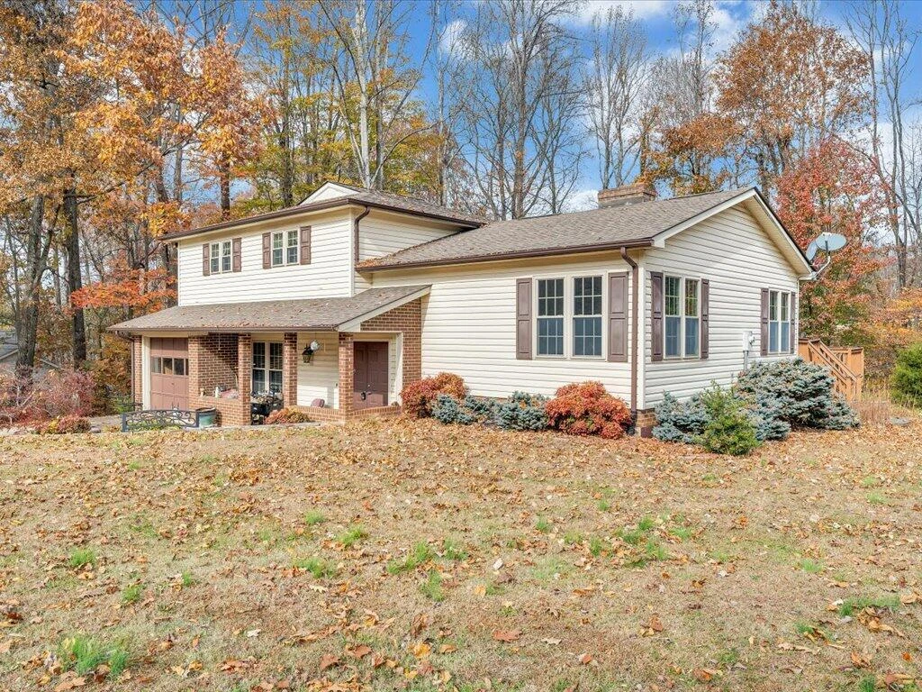 138 Carriage CT - Photo 3