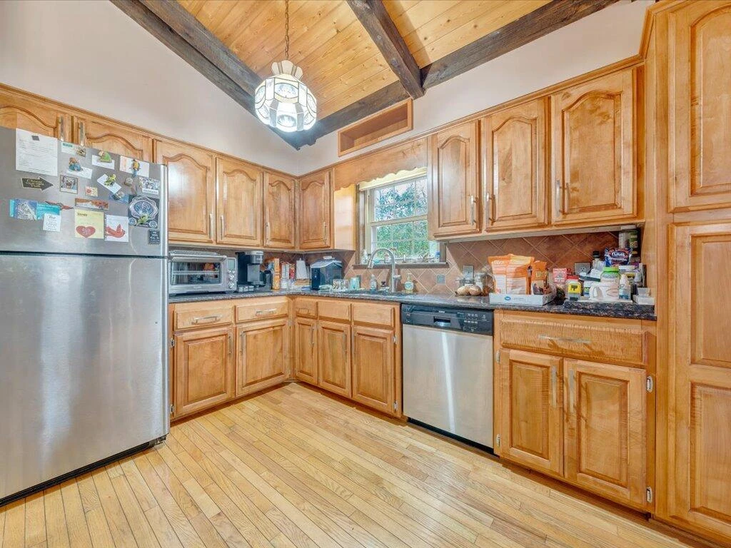 138 Carriage CT - Photo 8