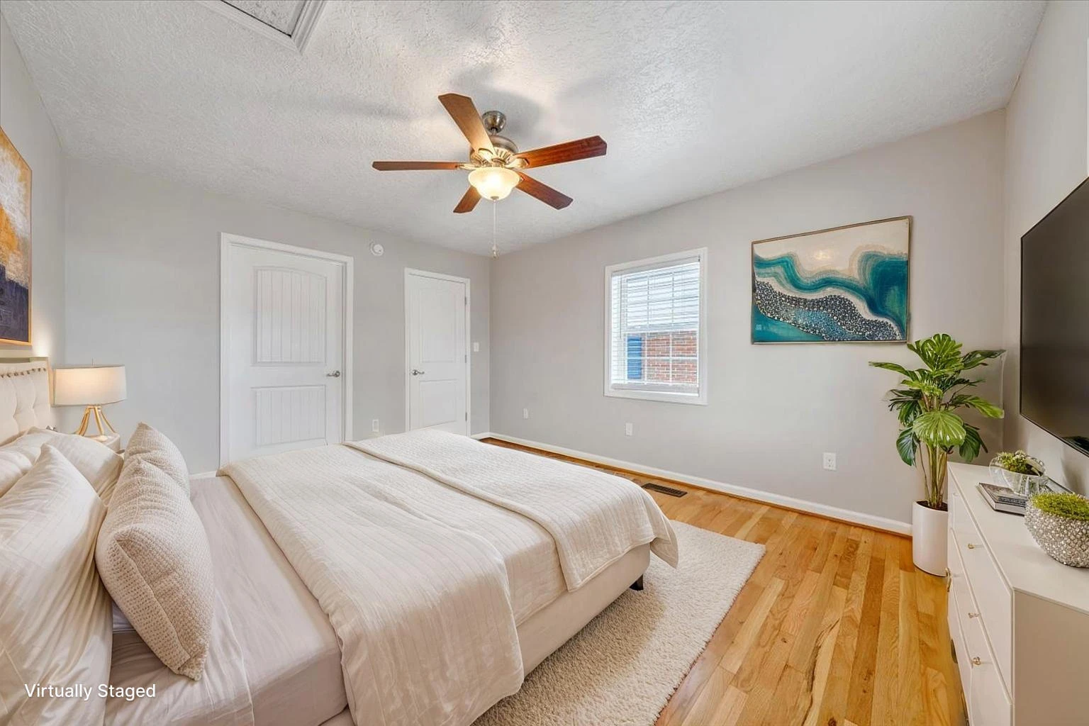 646 E Augusta AVE - Photo 18