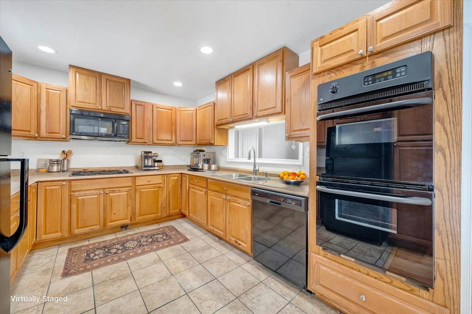 646 E Augusta AVE - Photo 22