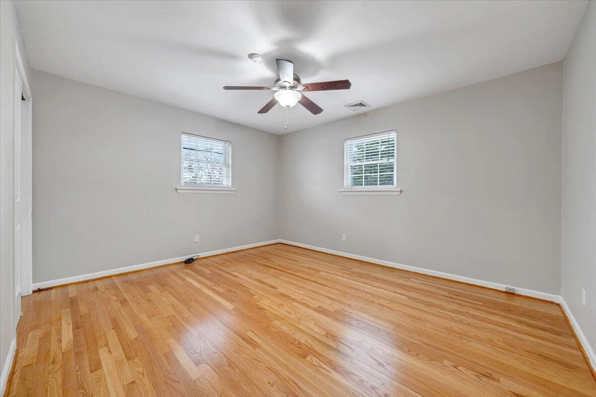 646 E Augusta AVE - Photo 33