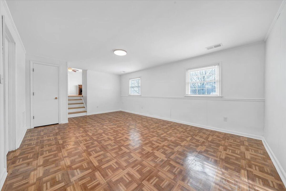 646 E Augusta AVE - Photo 43