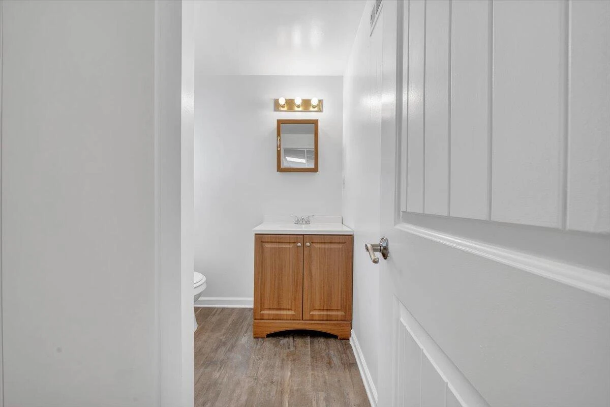 646 E Augusta AVE - Photo 46
