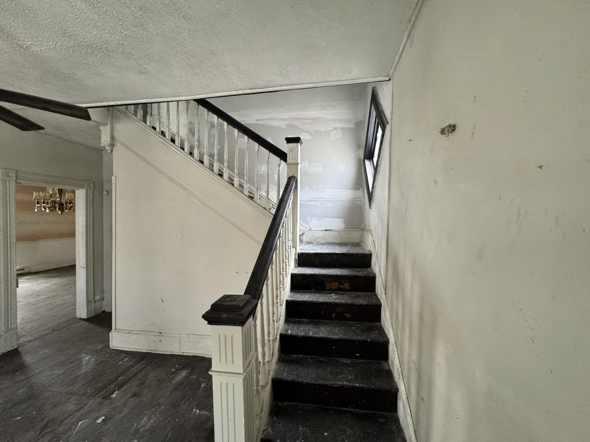 309 Roxbury ST - Photo 7