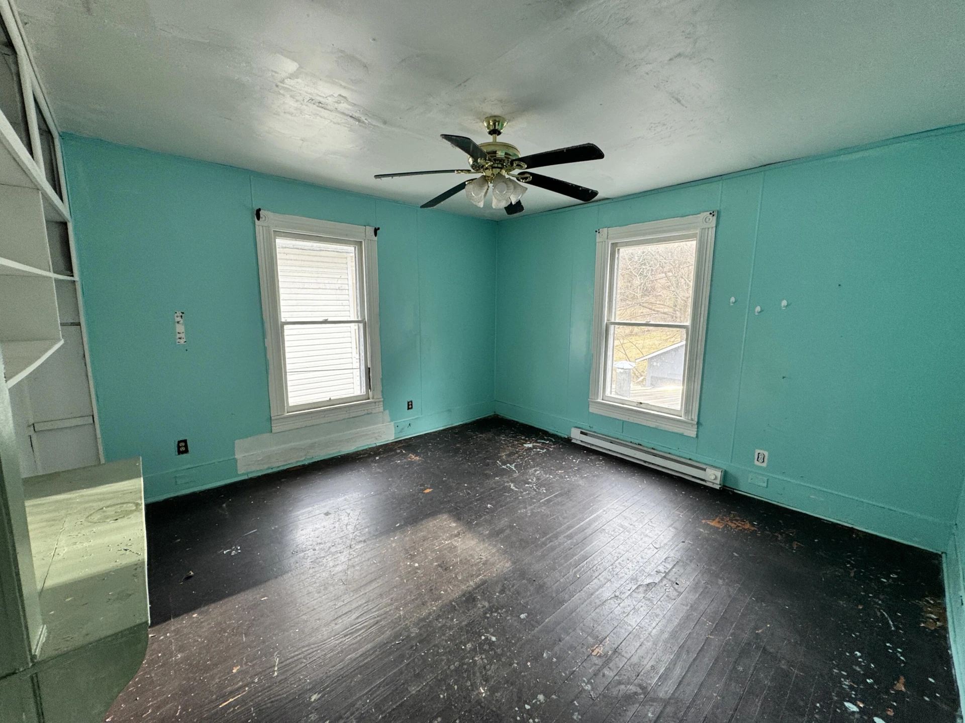 309 Roxbury ST - Photo 9