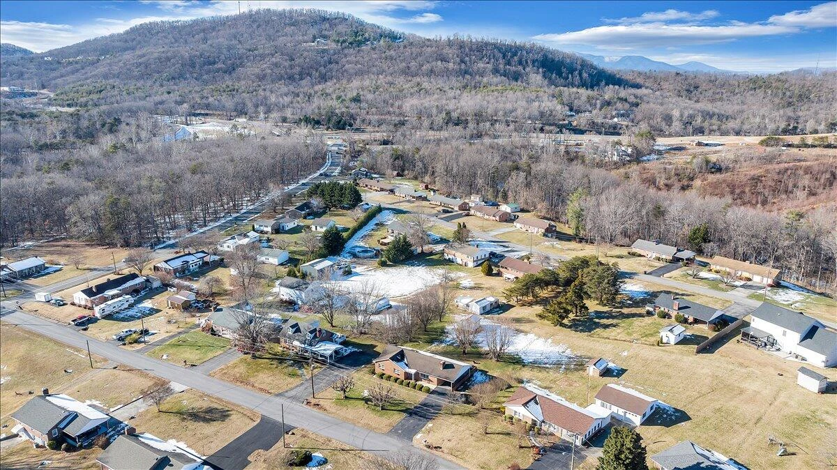 470 Hilltop Drive DR - Photo 43