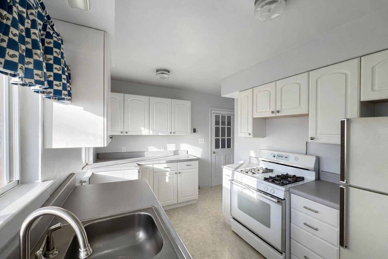 5536 Capito ST - Photo 8