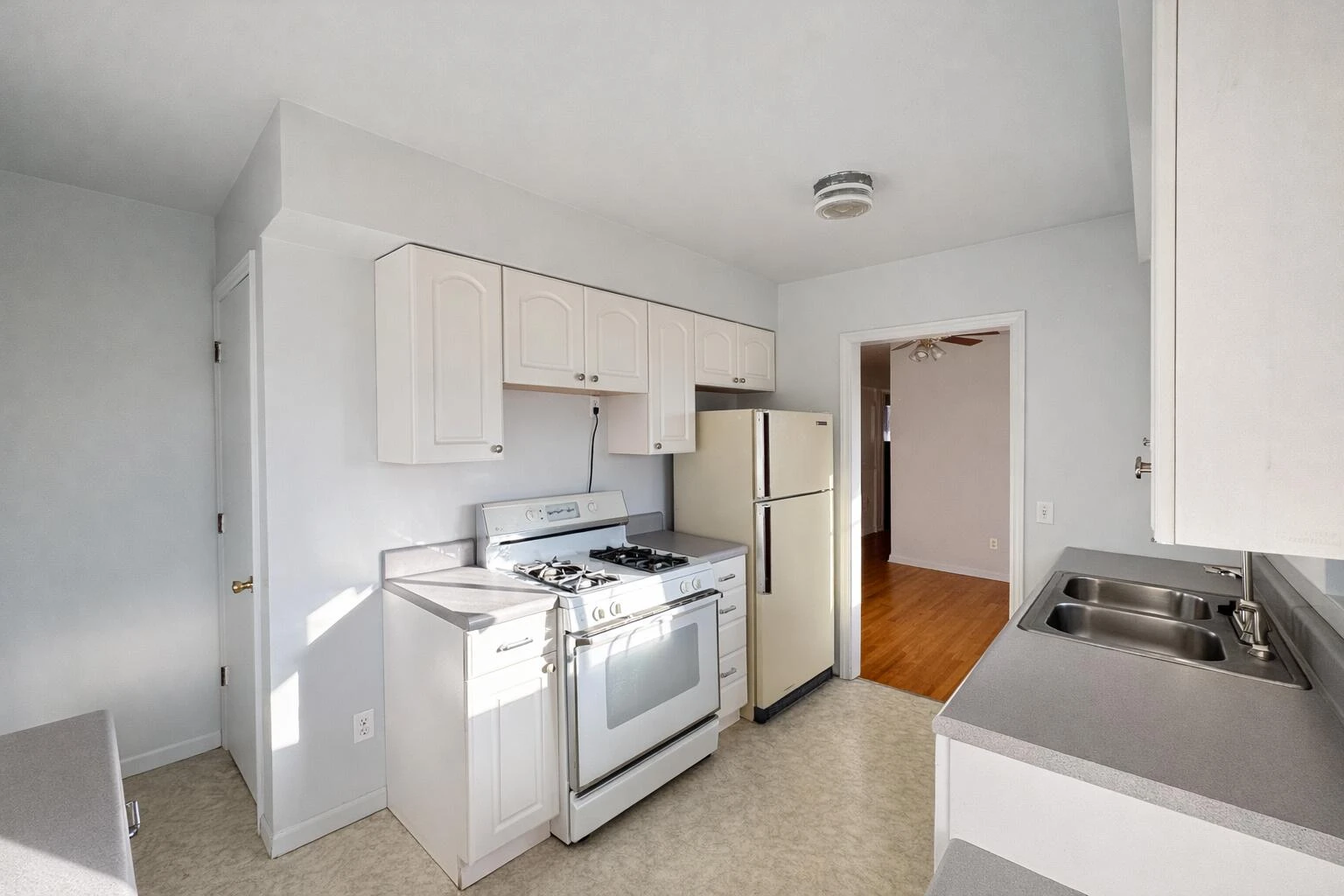 5536 Capito ST - Photo 9