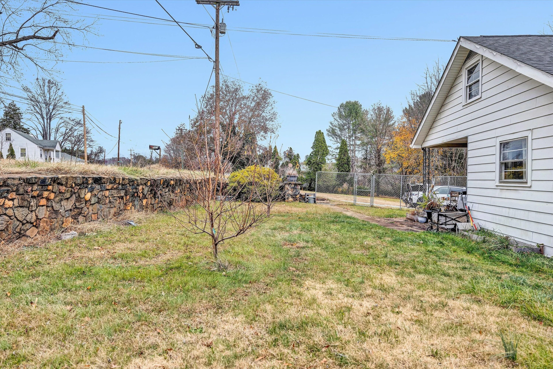 1414 DANIELS CREEK RD - Photo 12