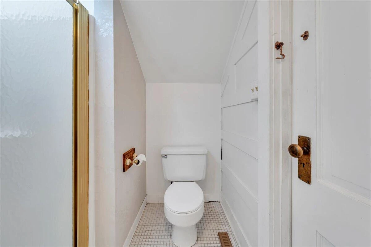 621 10th ST NW - Photo 32