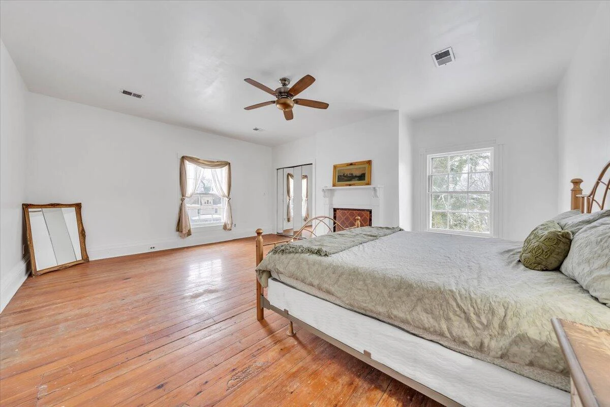 621 10th ST NW - Photo 41