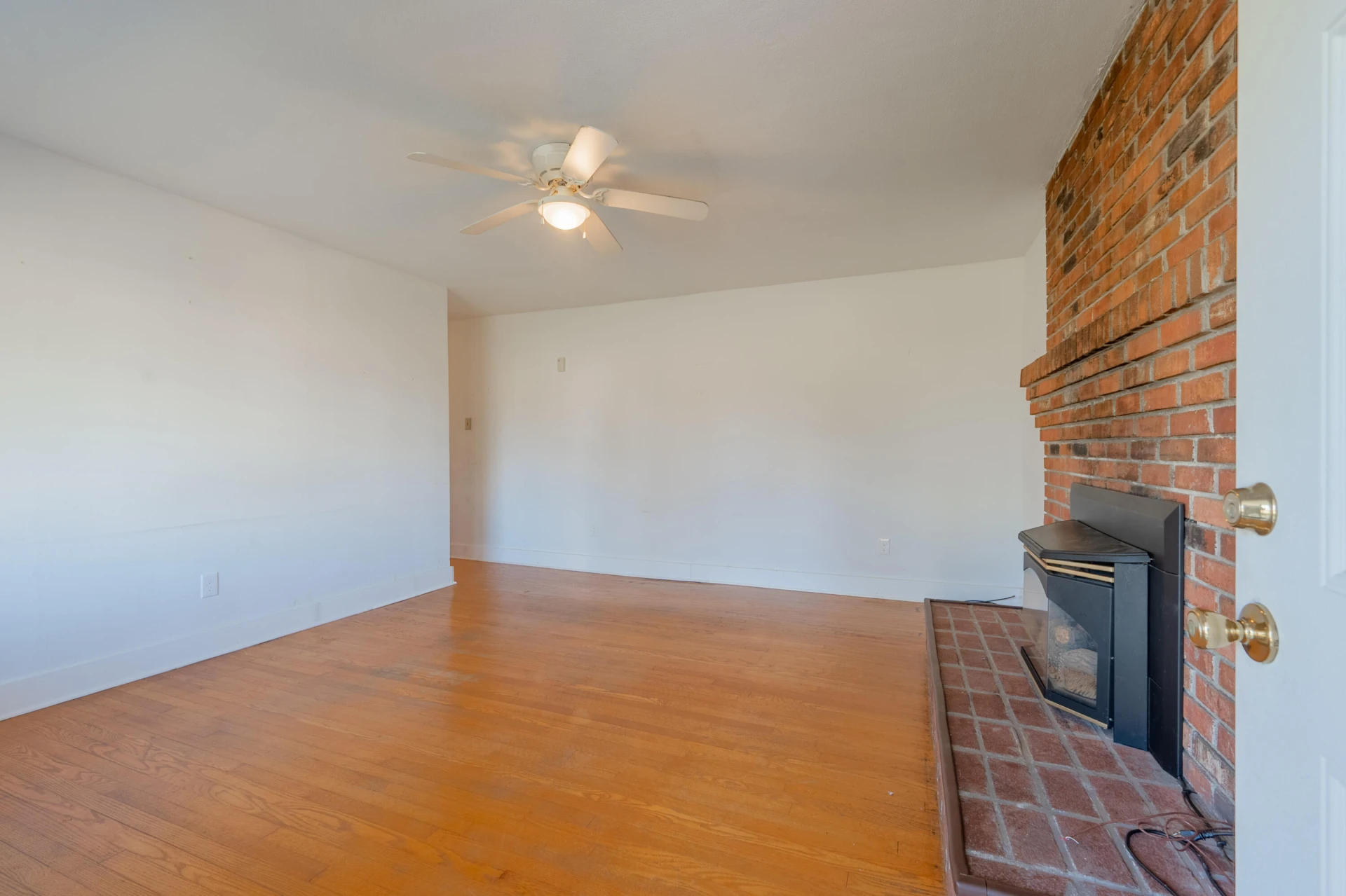 270 Dunlap DR - Photo 5