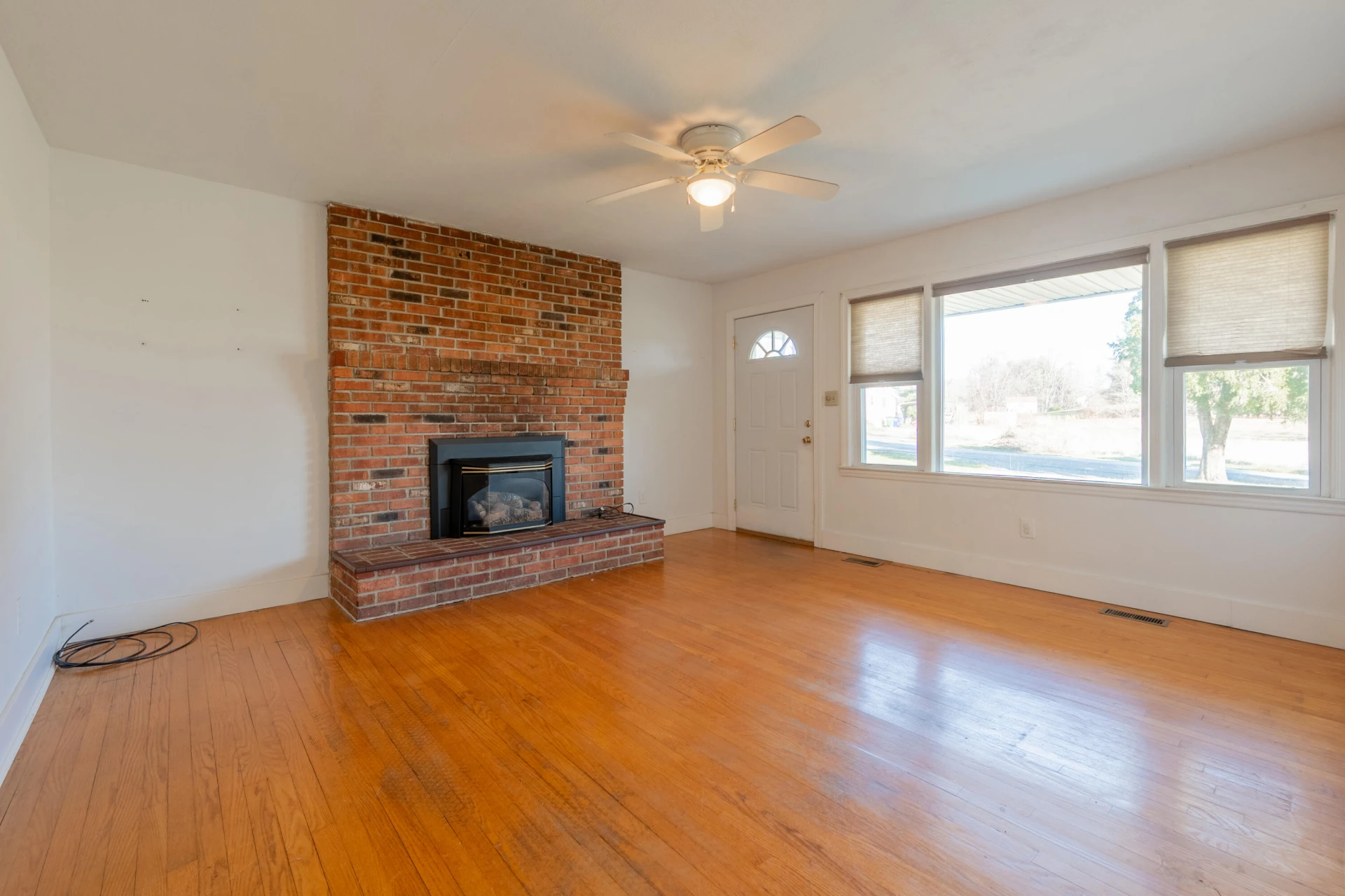 270 Dunlap DR - Photo 7