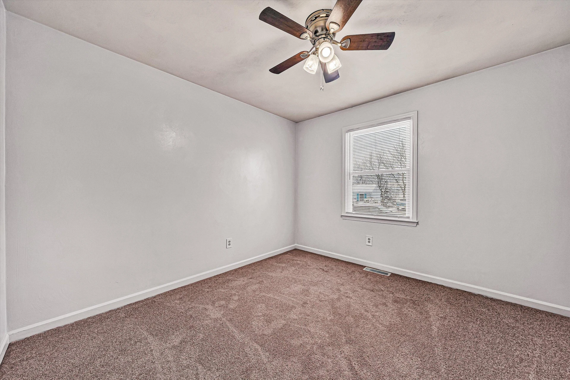 4760 Lantern ST - Photo 17