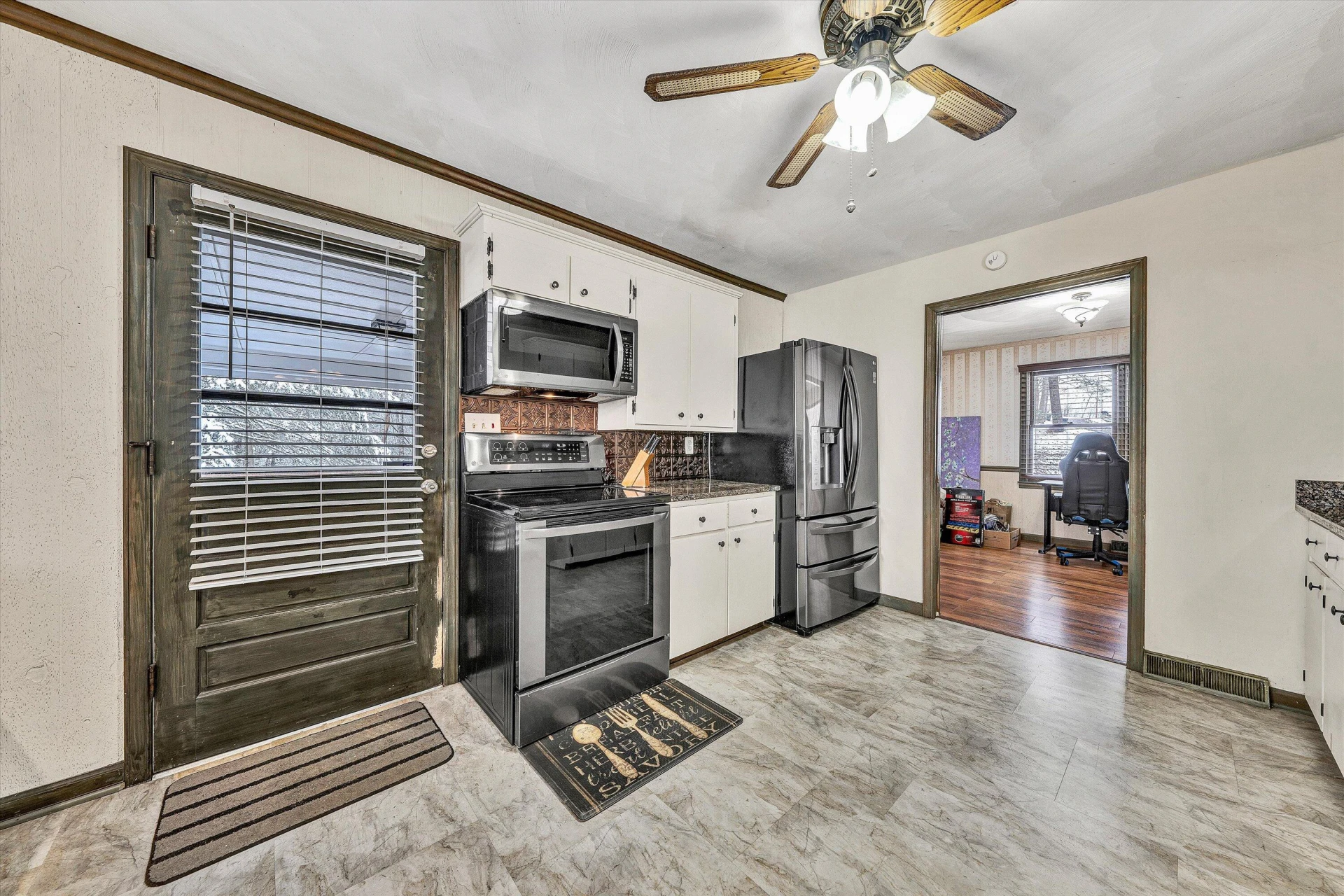 5633 Ferguson DR SE - Photo 11