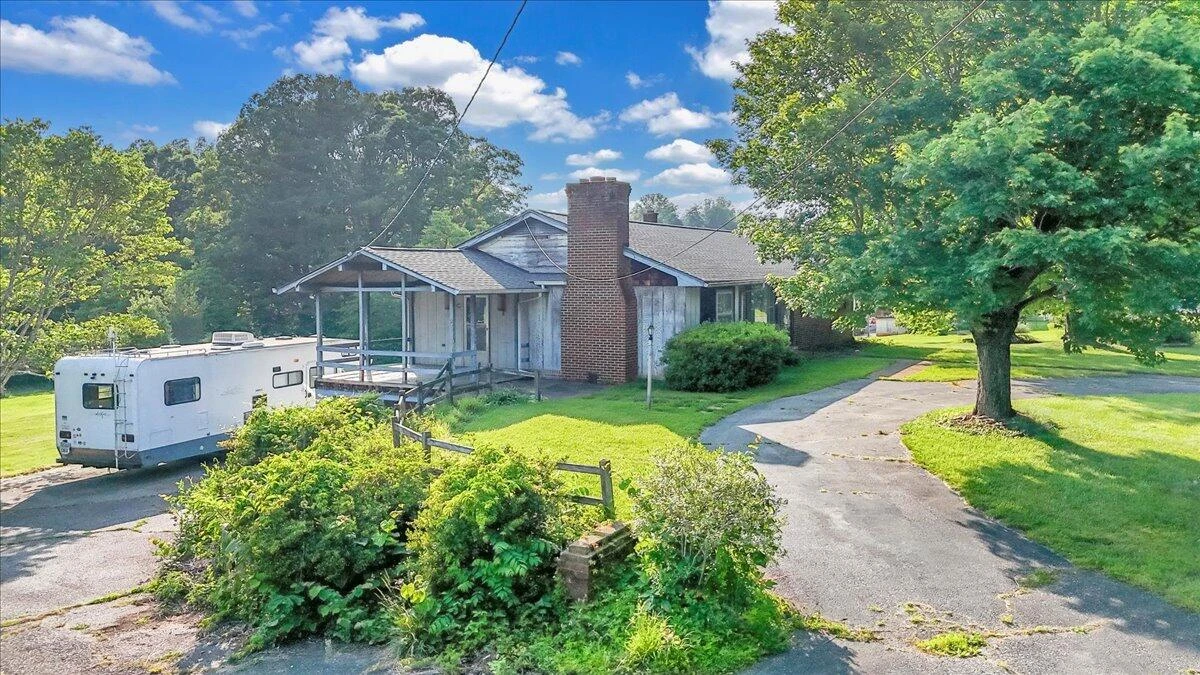 591 Wall Street ST - Photo 17
