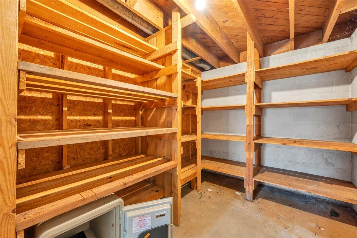 591 Wall Street ST - Photo 37