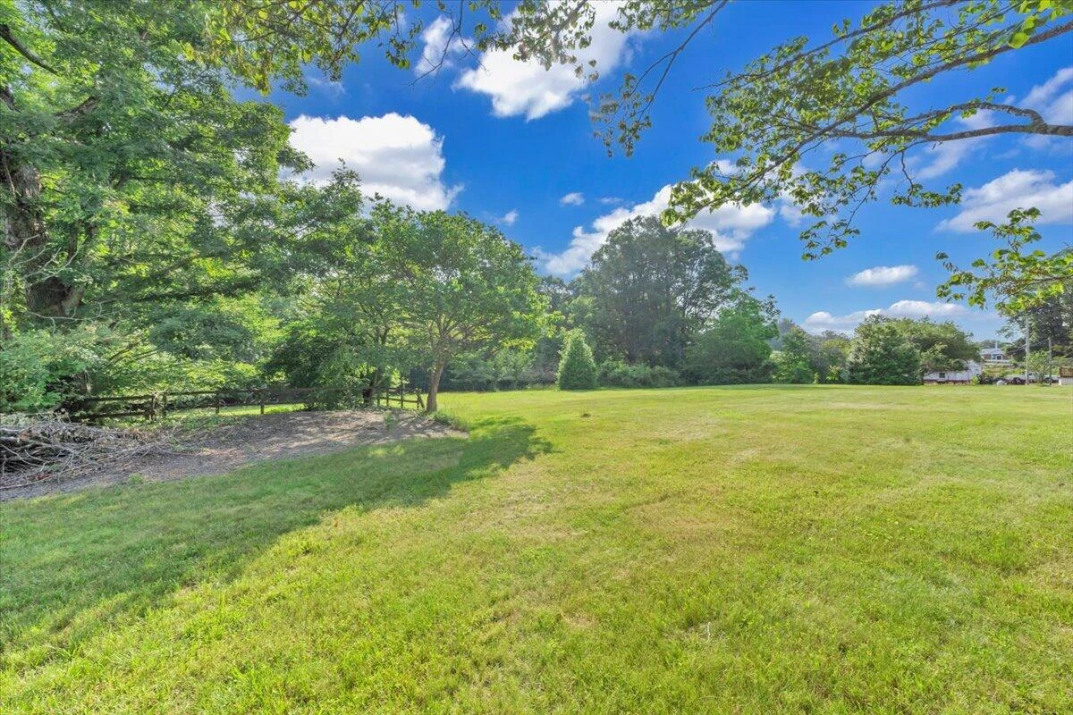 591 Wall Street ST - Photo 41