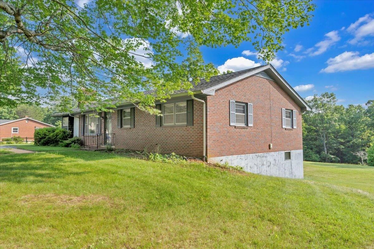 591 Wall Street ST - Photo 45
