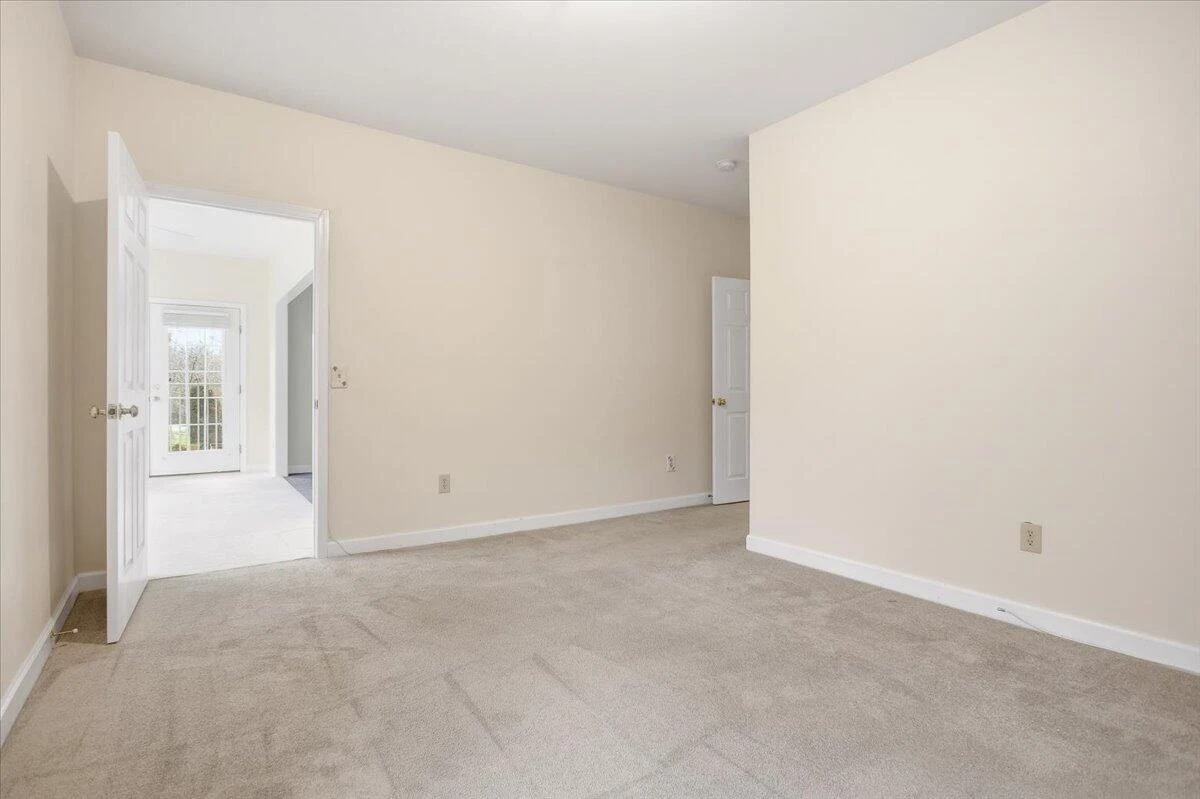 3025 McVitty Forest DR #101 - Photo 11