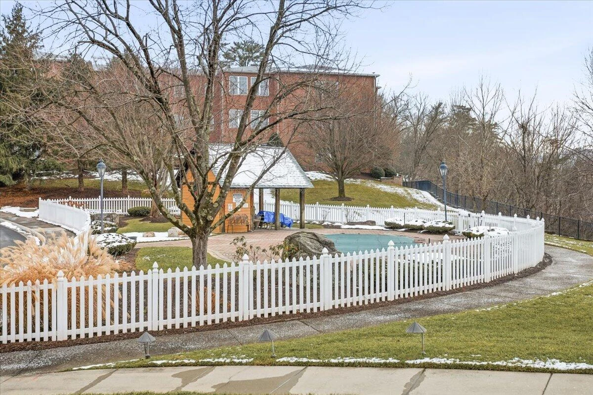 3025 McVitty Forest DR #101 - Photo 35