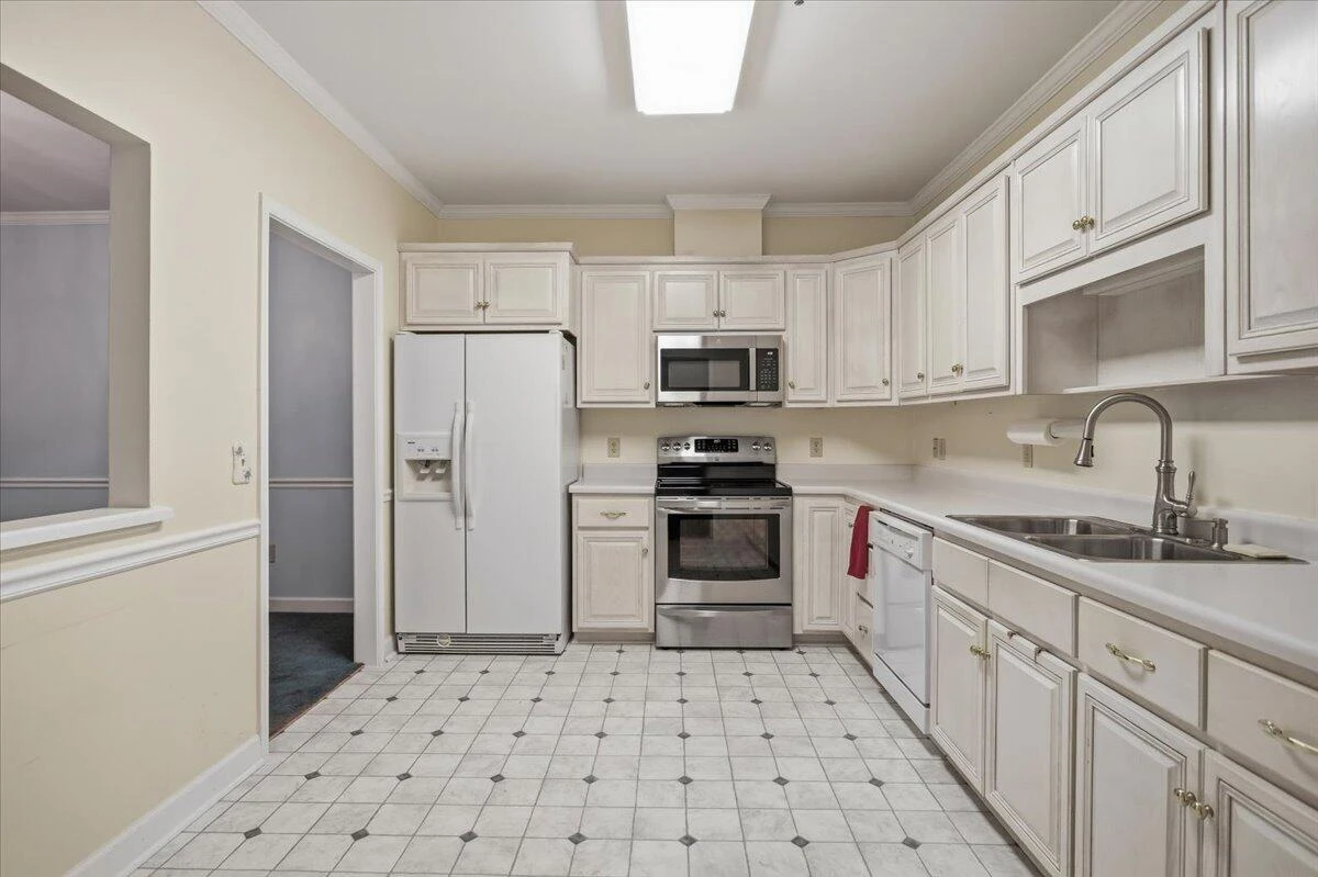 3025 McVitty Forest DR #101 - Photo 5