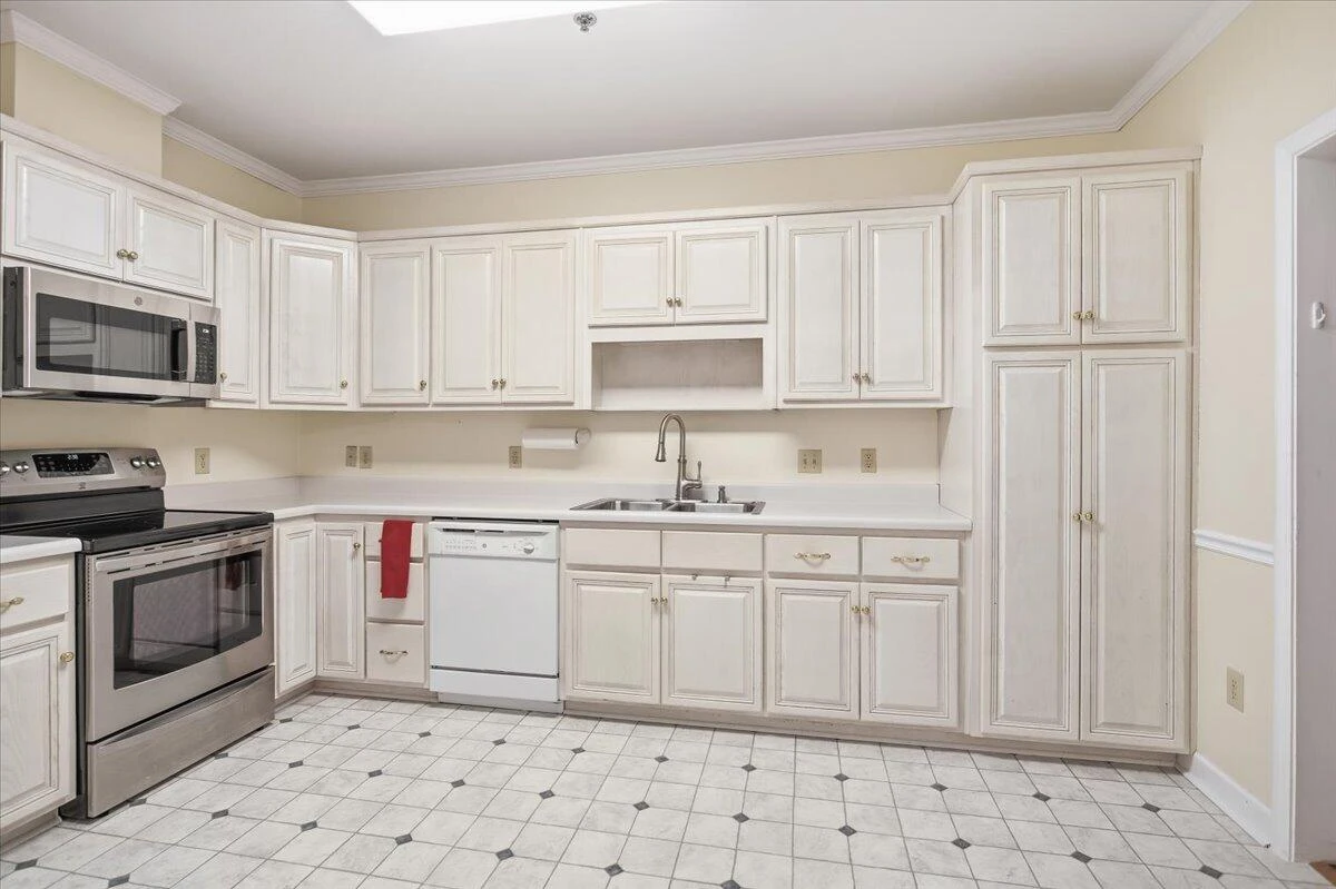 3025 McVitty Forest DR #101 - Photo 7
