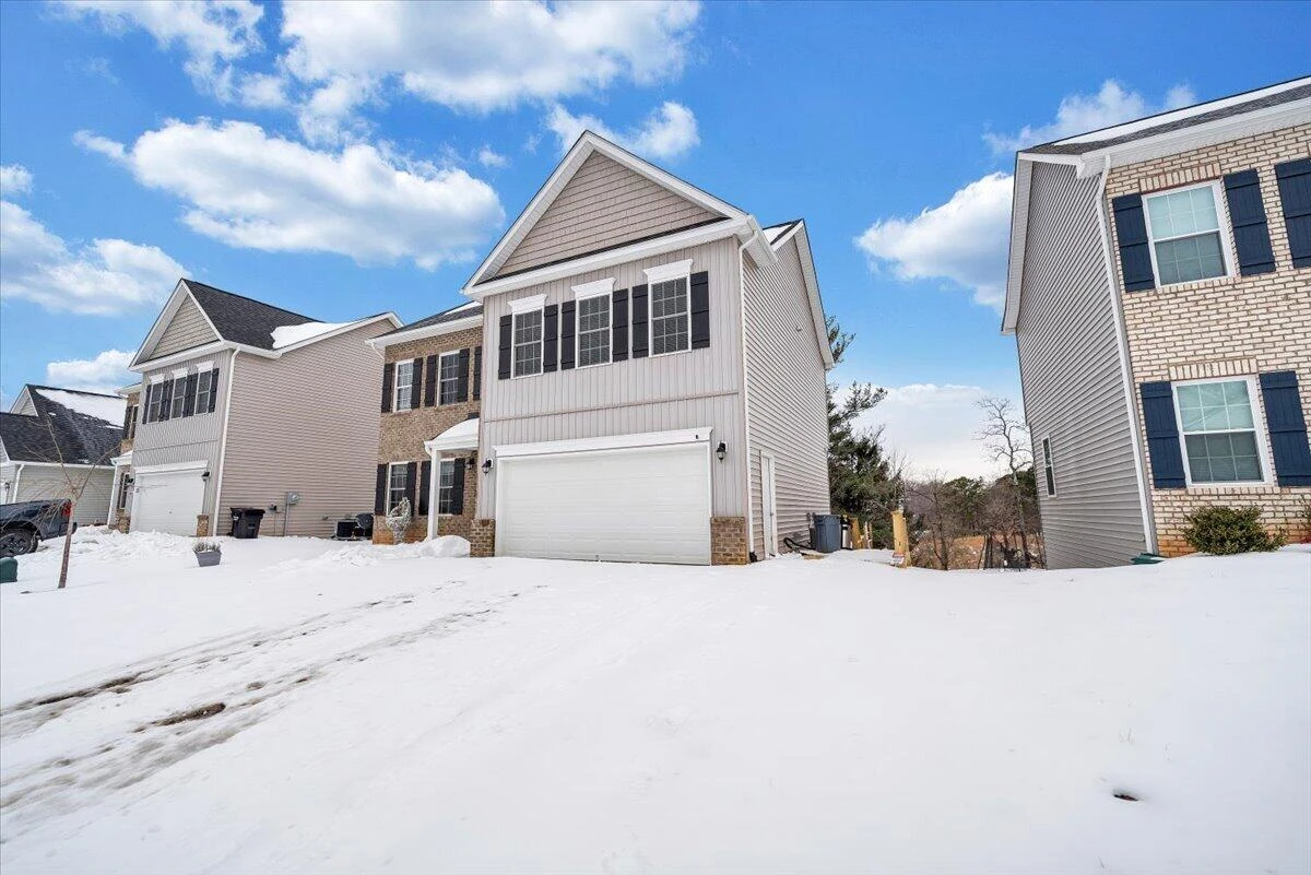 2060 Heys LN - Photo 16