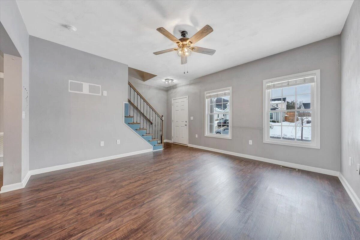 2060 Heys LN - Photo 19