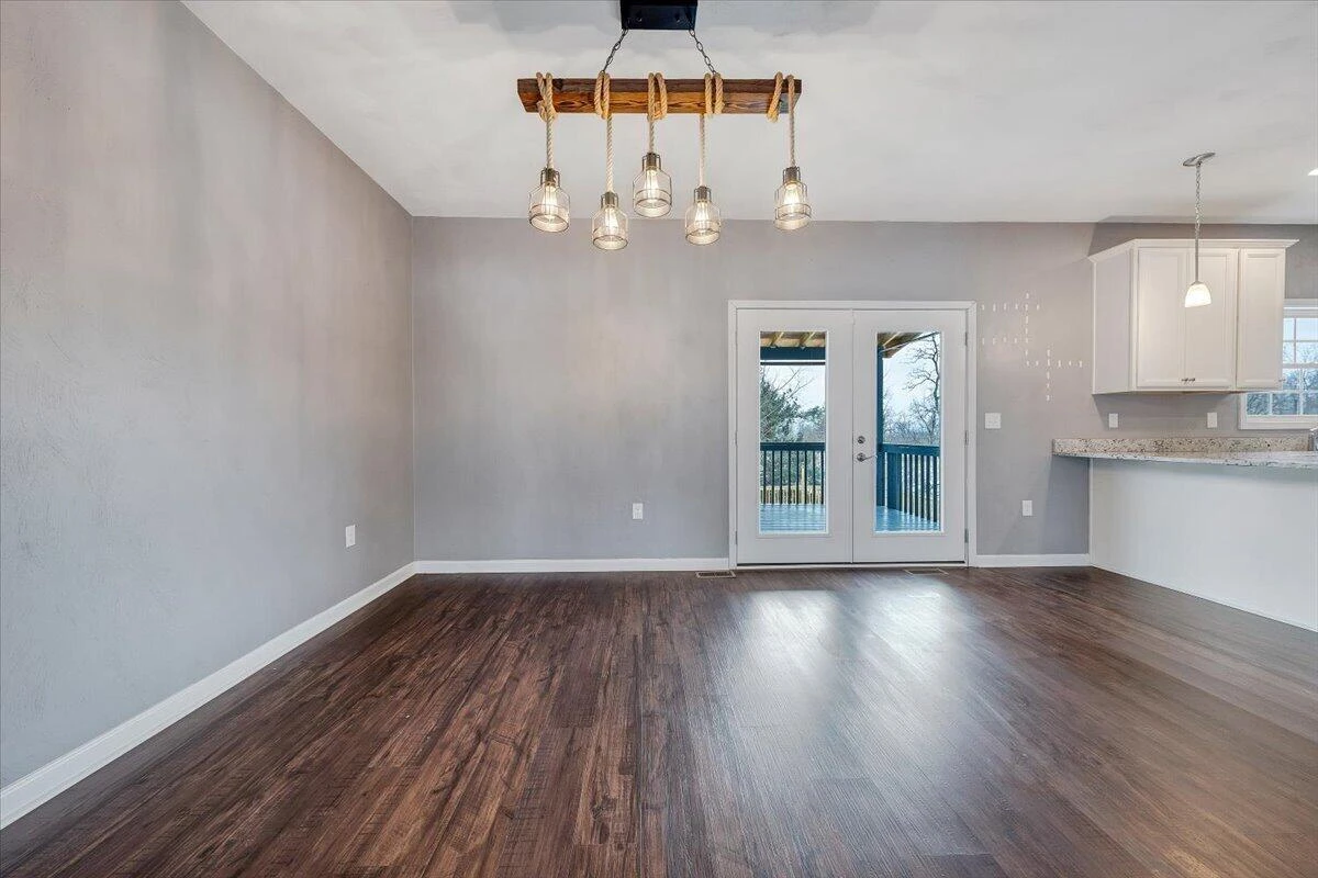 2060 Heys LN - Photo 21
