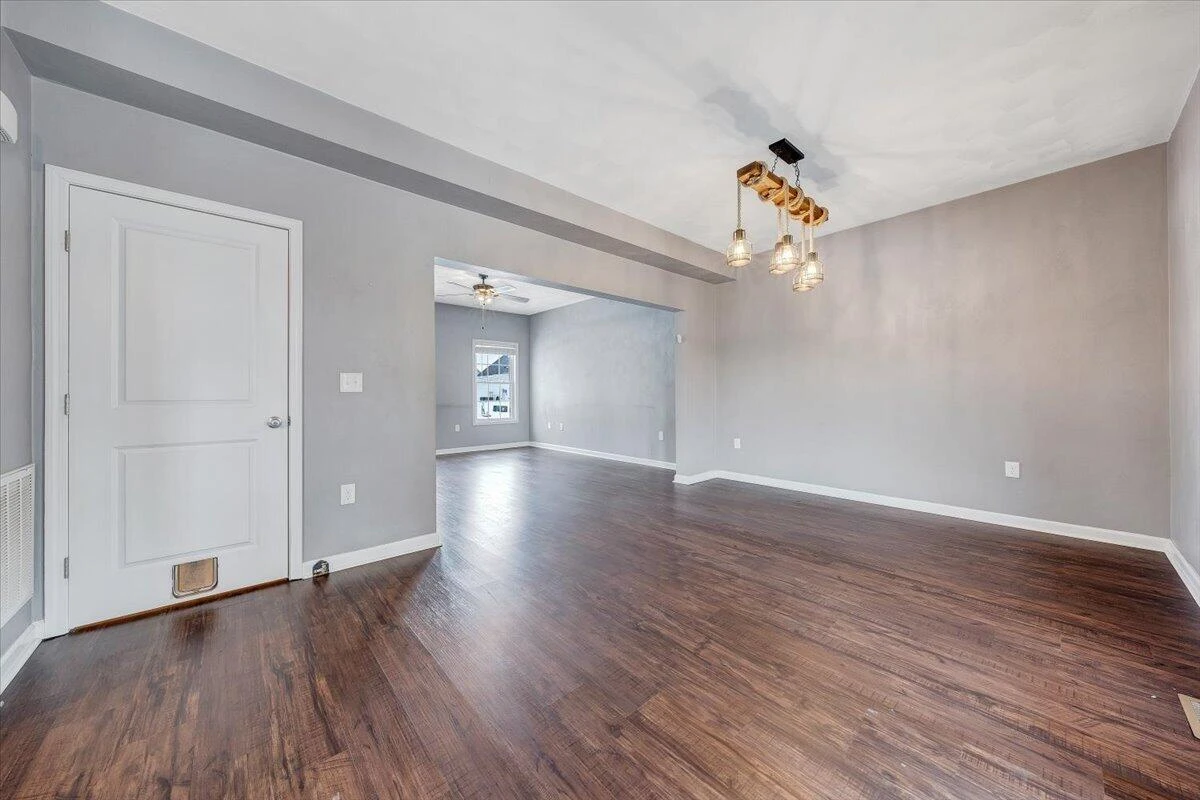 2060 Heys LN - Photo 25