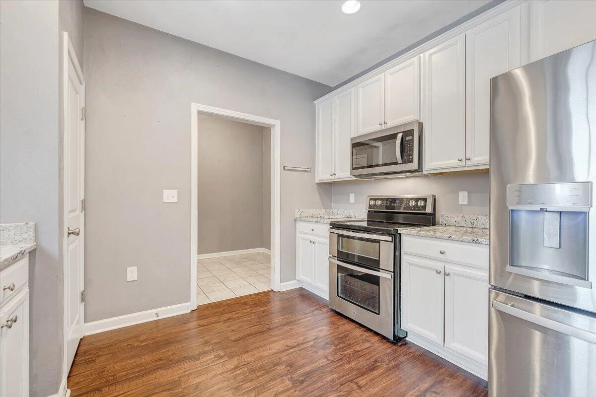 2060 Heys LN - Photo 27