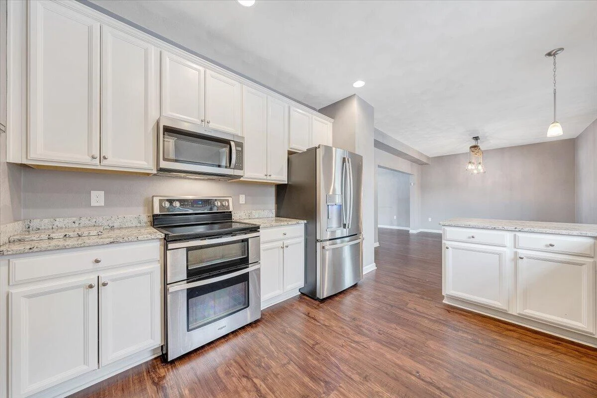 2060 Heys LN - Photo 28