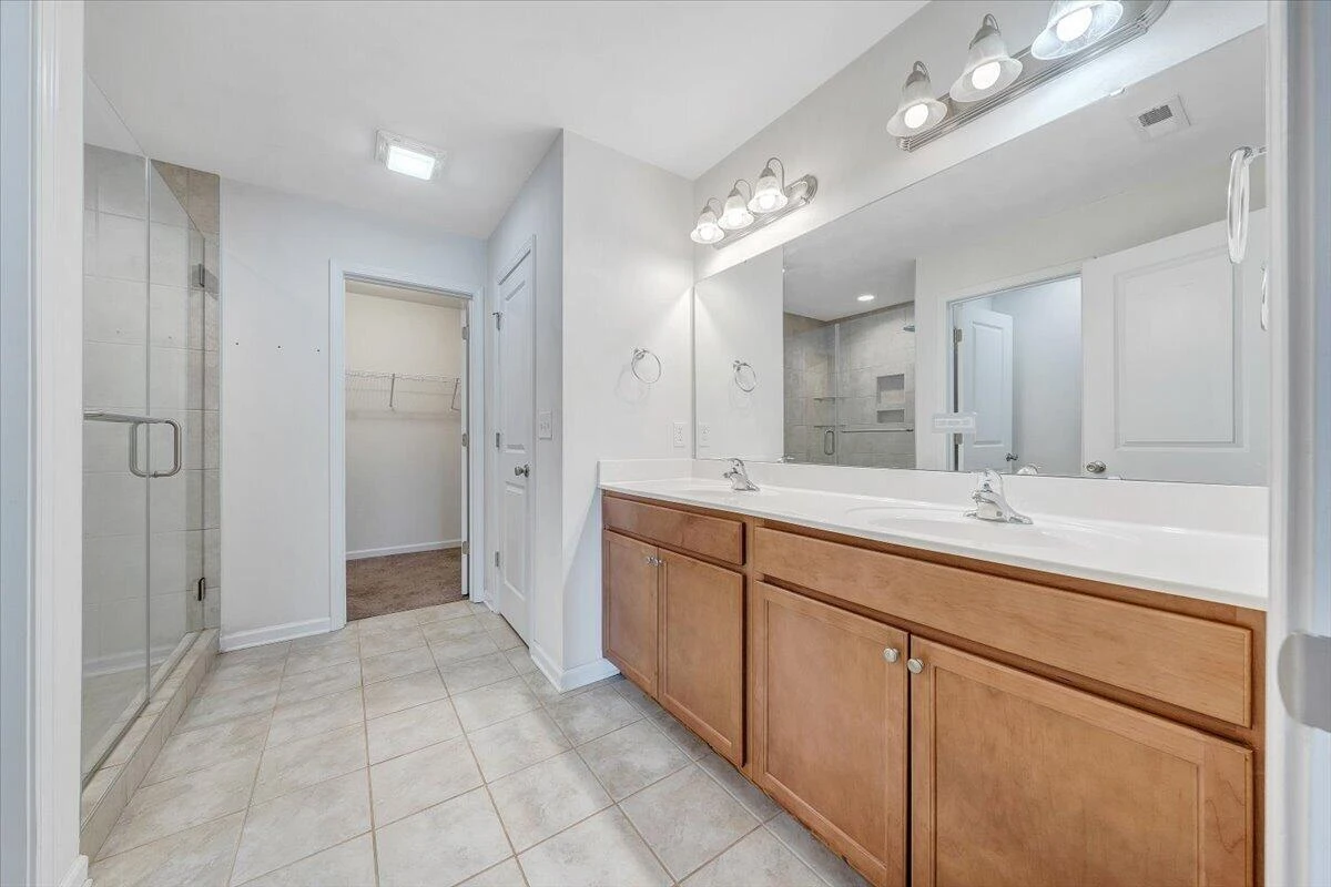 2060 Heys LN - Photo 38