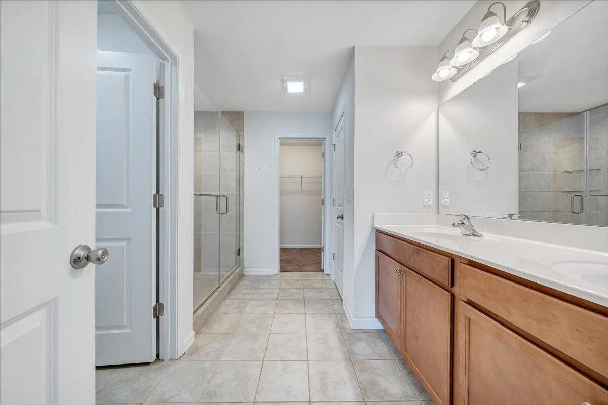 2060 Heys LN - Photo 39