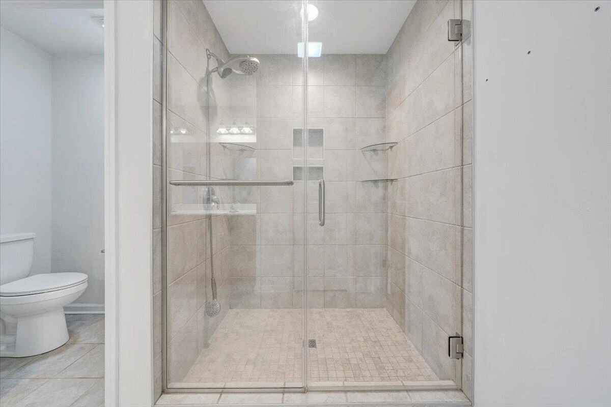 2060 Heys LN - Photo 41