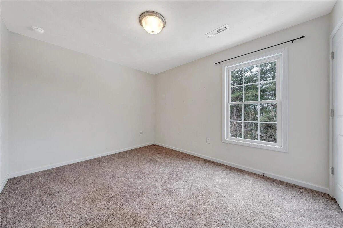 2060 Heys LN - Photo 43