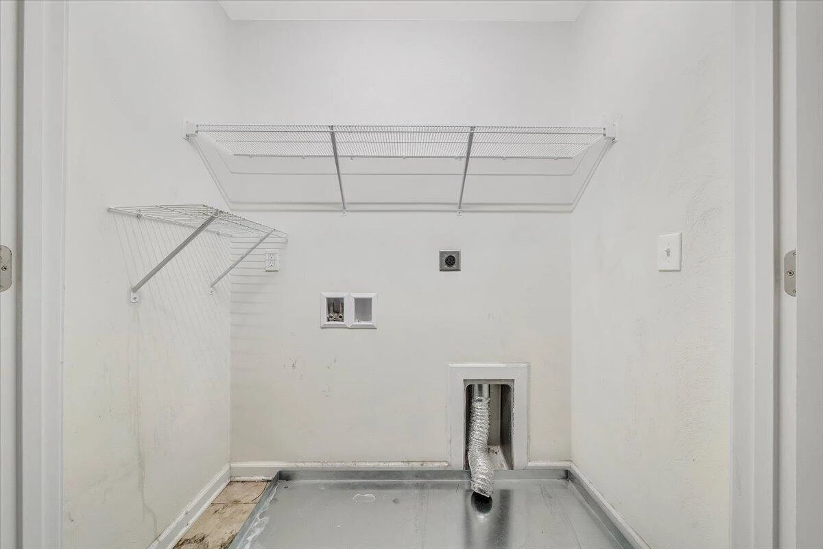 2060 Heys LN - Photo 51