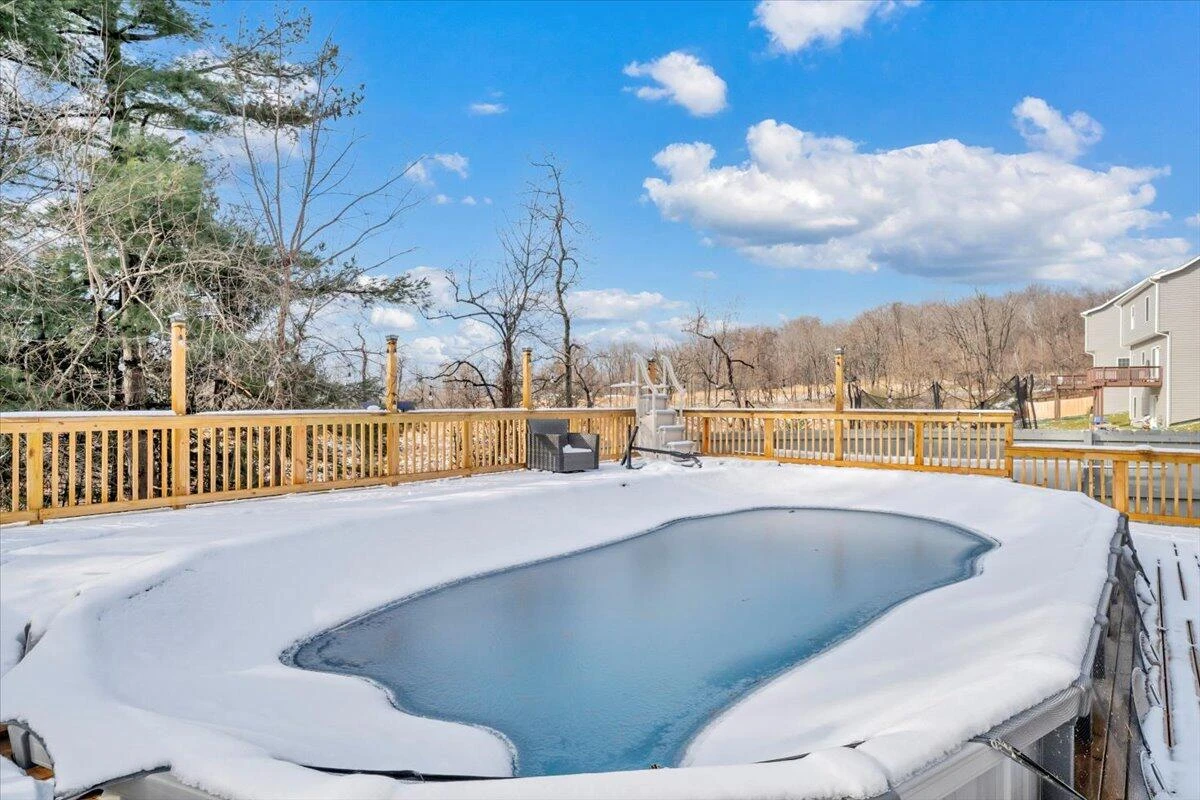 2060 Heys LN - Photo 56